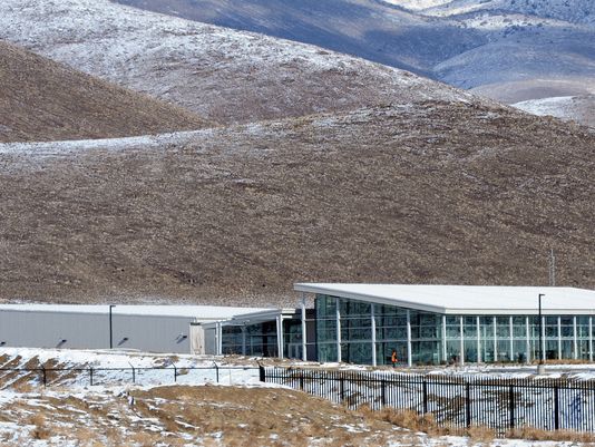 apple second reno data center image