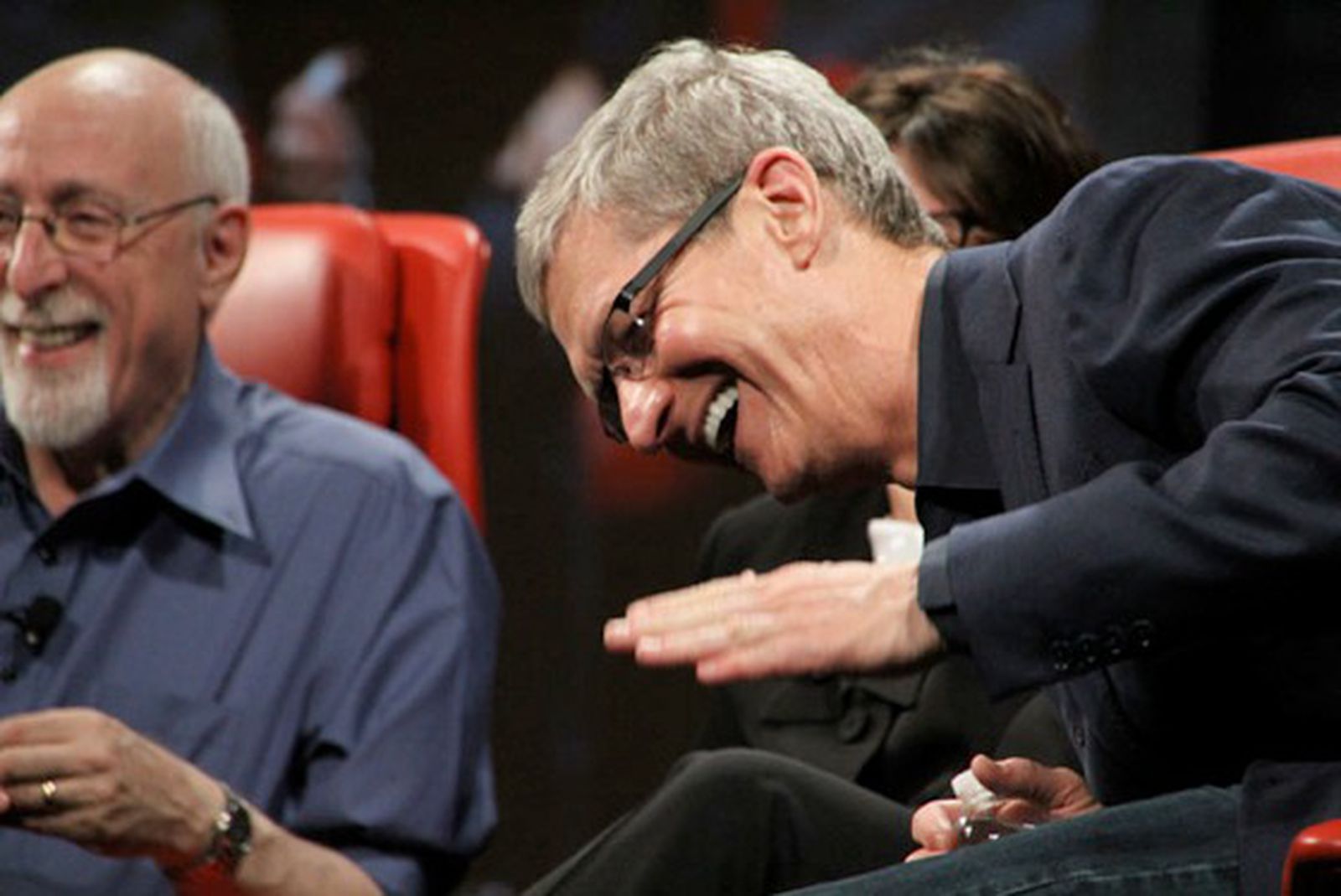 Tim Cook at D10: Loves That Customers, Rumor and News Sites Care About ...