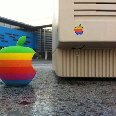 3d printed apple logo