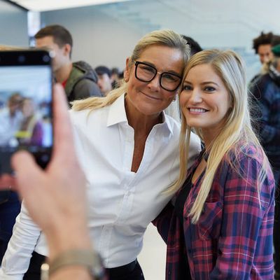 ahrendts ijustine