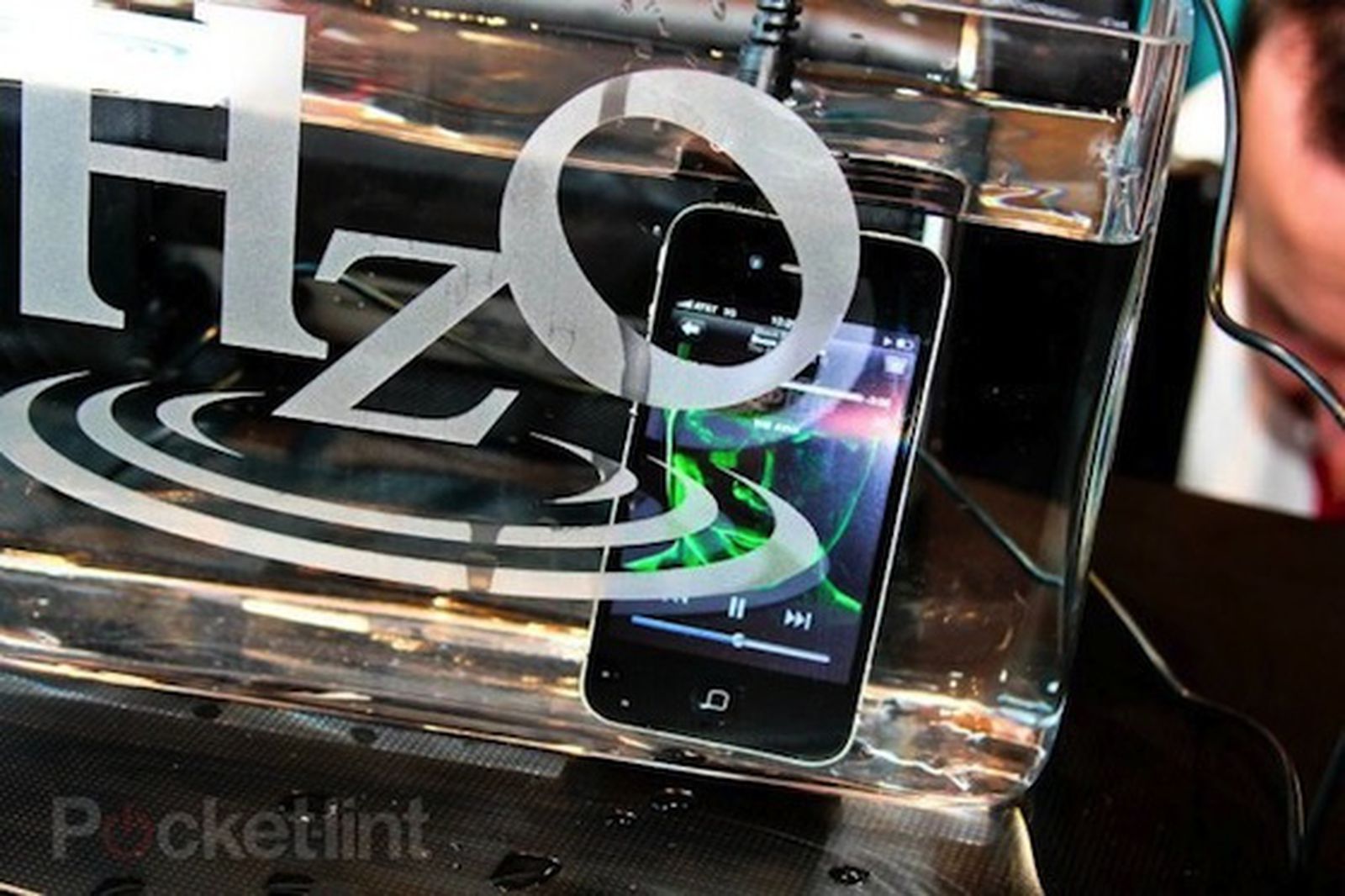 Hzo Talking To Apple About Water Blocking Technology For Future Iphones Macrumors