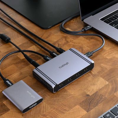 caldigit thunderbolt 4 dock lifestyle