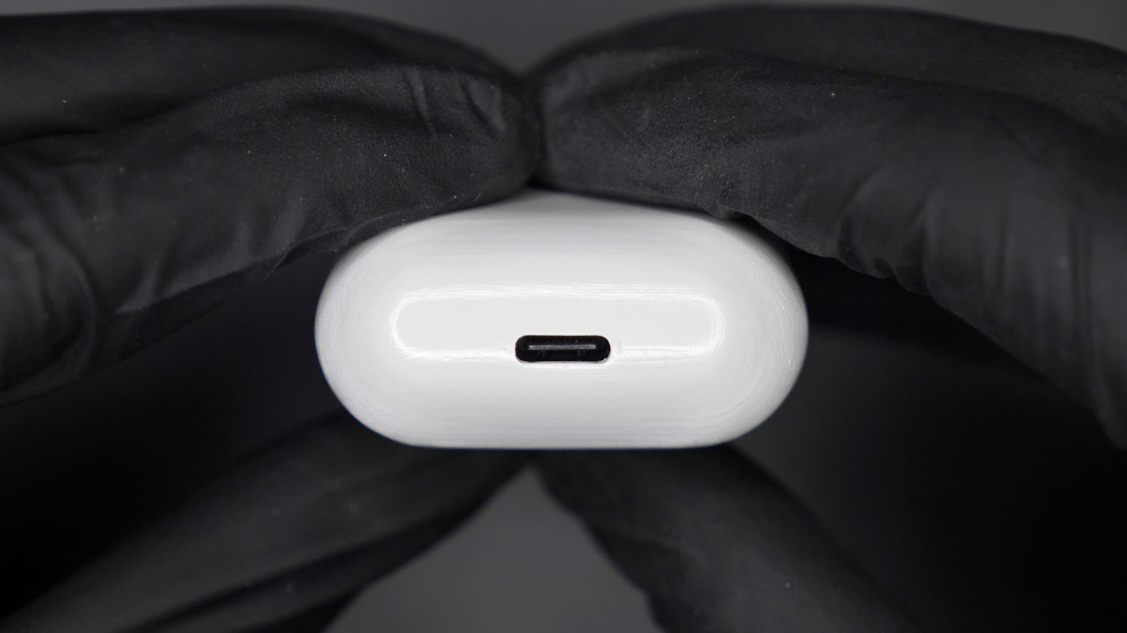 All Three AirPods Models to Switch to USB-C - MacRumors
