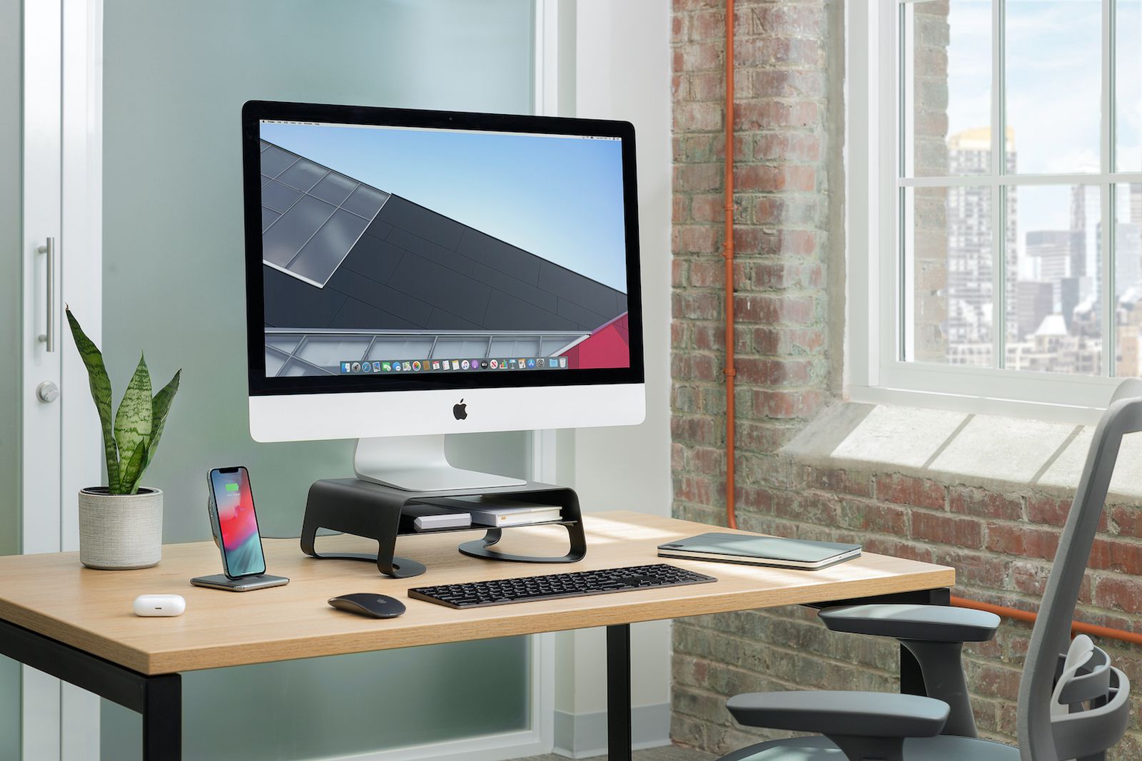 photo of Review: Twelve South's 'Curve Riser' iMac Stand Can Help Declutter Your Workspace, But Lack of Adjustable Height Hinders… image