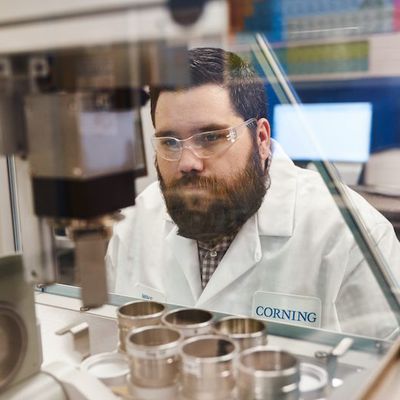 Apple Corning Harrodsburg Plant 400 Highly Skilled Employees 091719