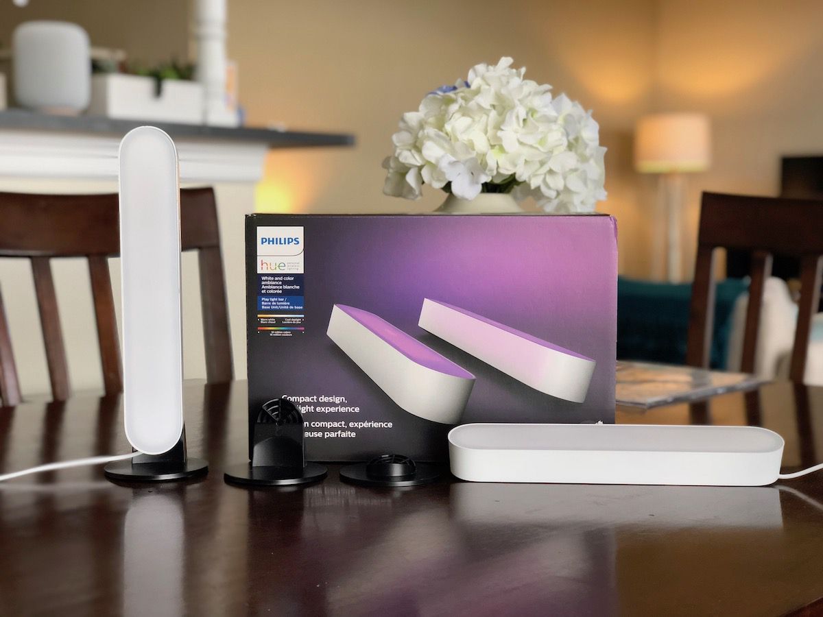 Philips Hue Play Light Bar Review & Unboxing: Great Compact, Bright Smart  Home Lights 