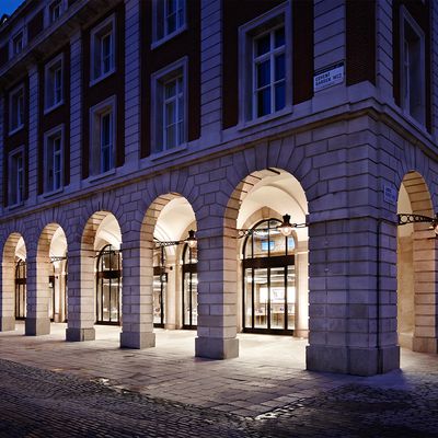 coventgarden gallery image2 2x