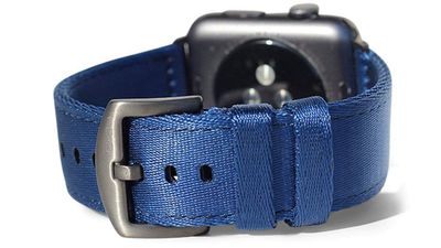 MacRumors Giveaway: Win an Apple Watch Series 9 and Band From Lululook -  MacRumors