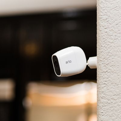 arlo pro 2 camera