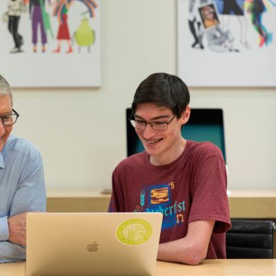 tim cook apple store florida