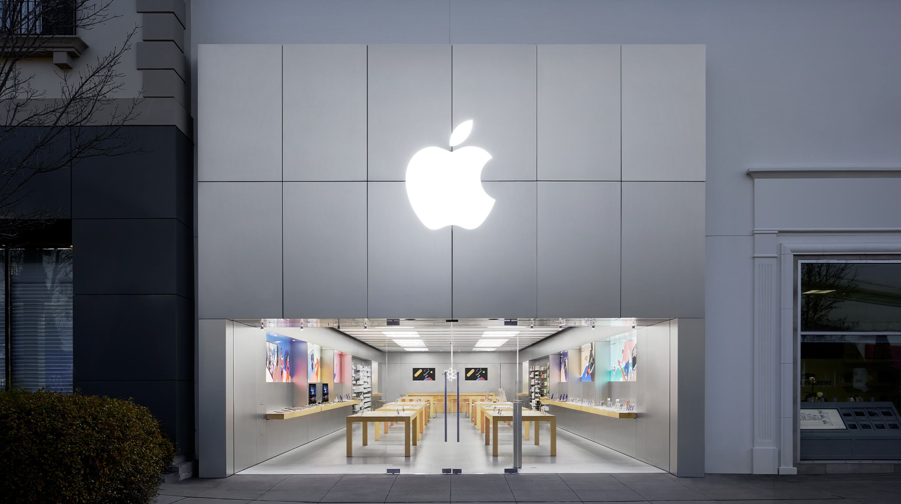 Apple Store на юго-востоке США переедет позднее на этой неделе