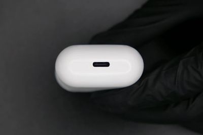 Engineering Student Creates Custom AirPods With USB-C Charging ...