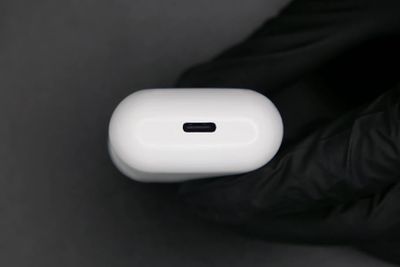 case AirPods cổng USB