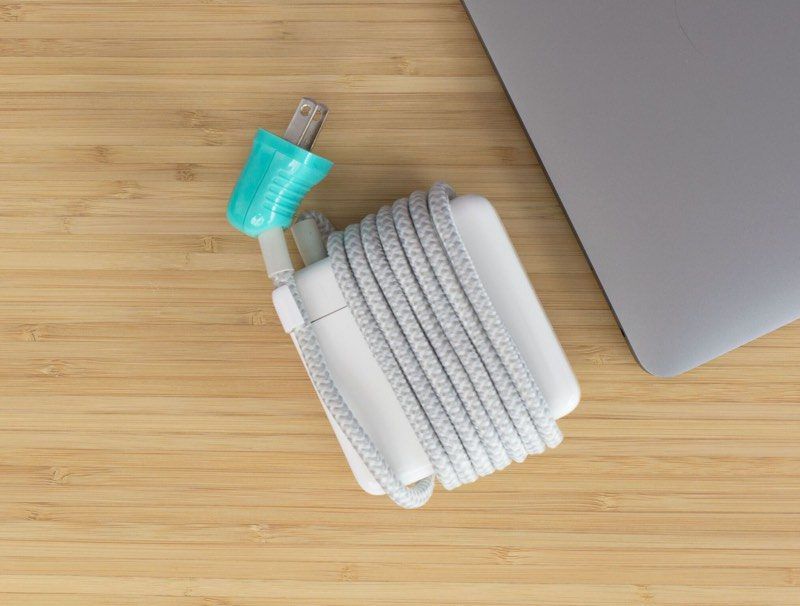 Ten One Design's 'Stella' MacBook Power Cord Uses Light to Guide You to