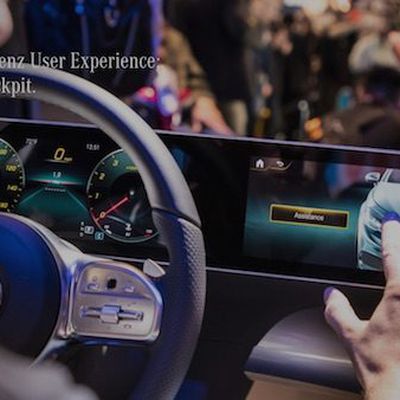 mercedes benz carplay