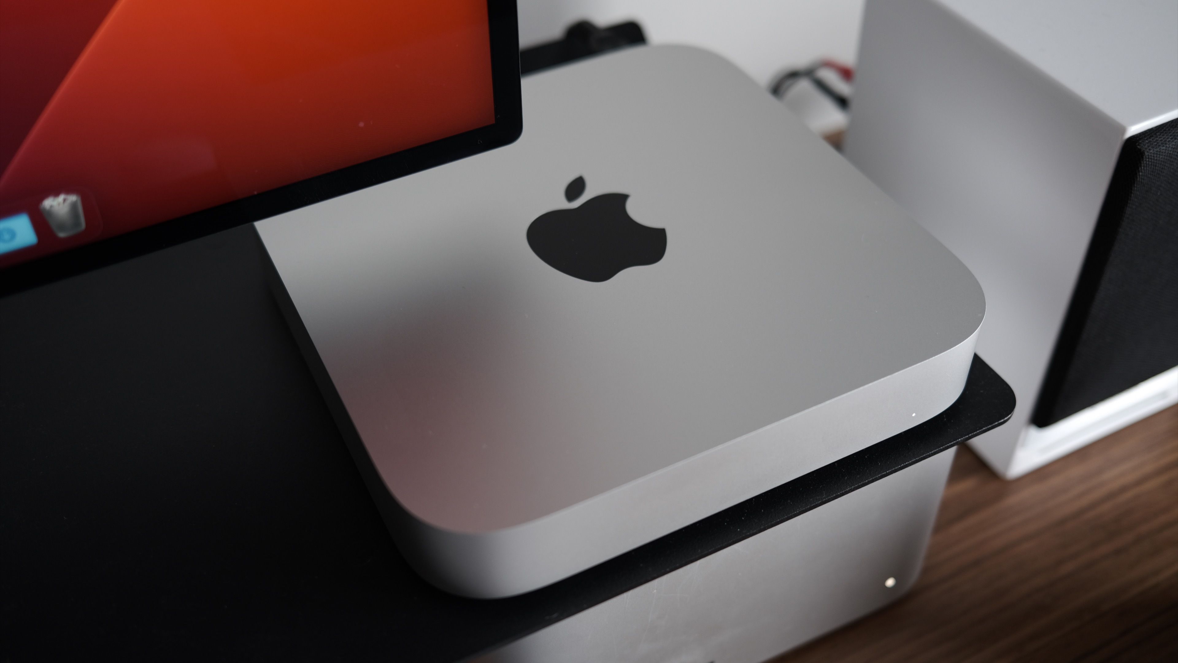 Mac Mini 2024 M2 Pro Avril Wallie