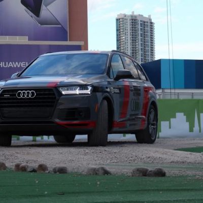 Small 612 Audi Q7 Piloted Driving Concept