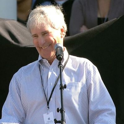 bill campbell celebrating steve