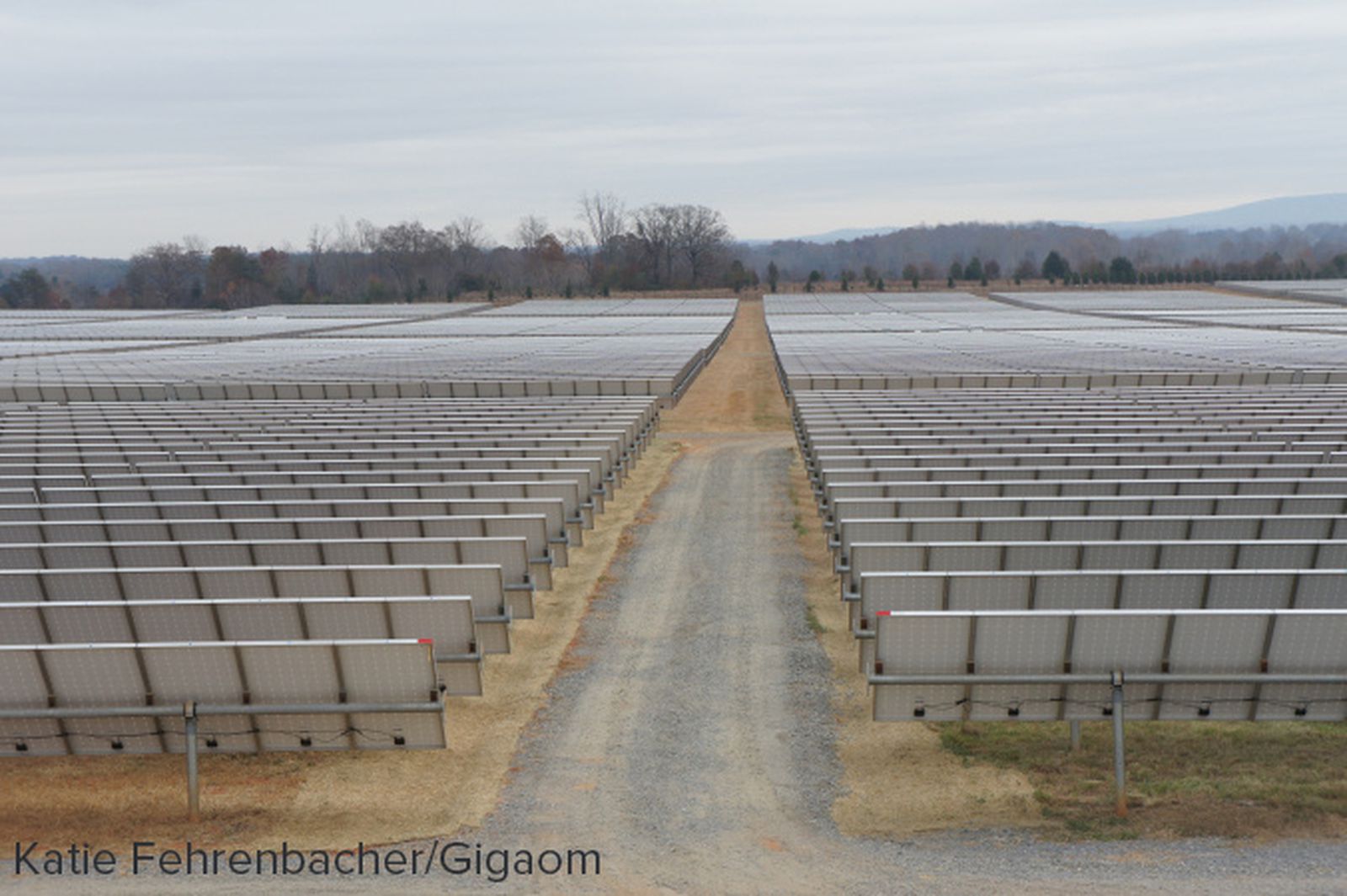 Apple Continues Hiring for Oregon Data Center as Solar Farm Plans Take
