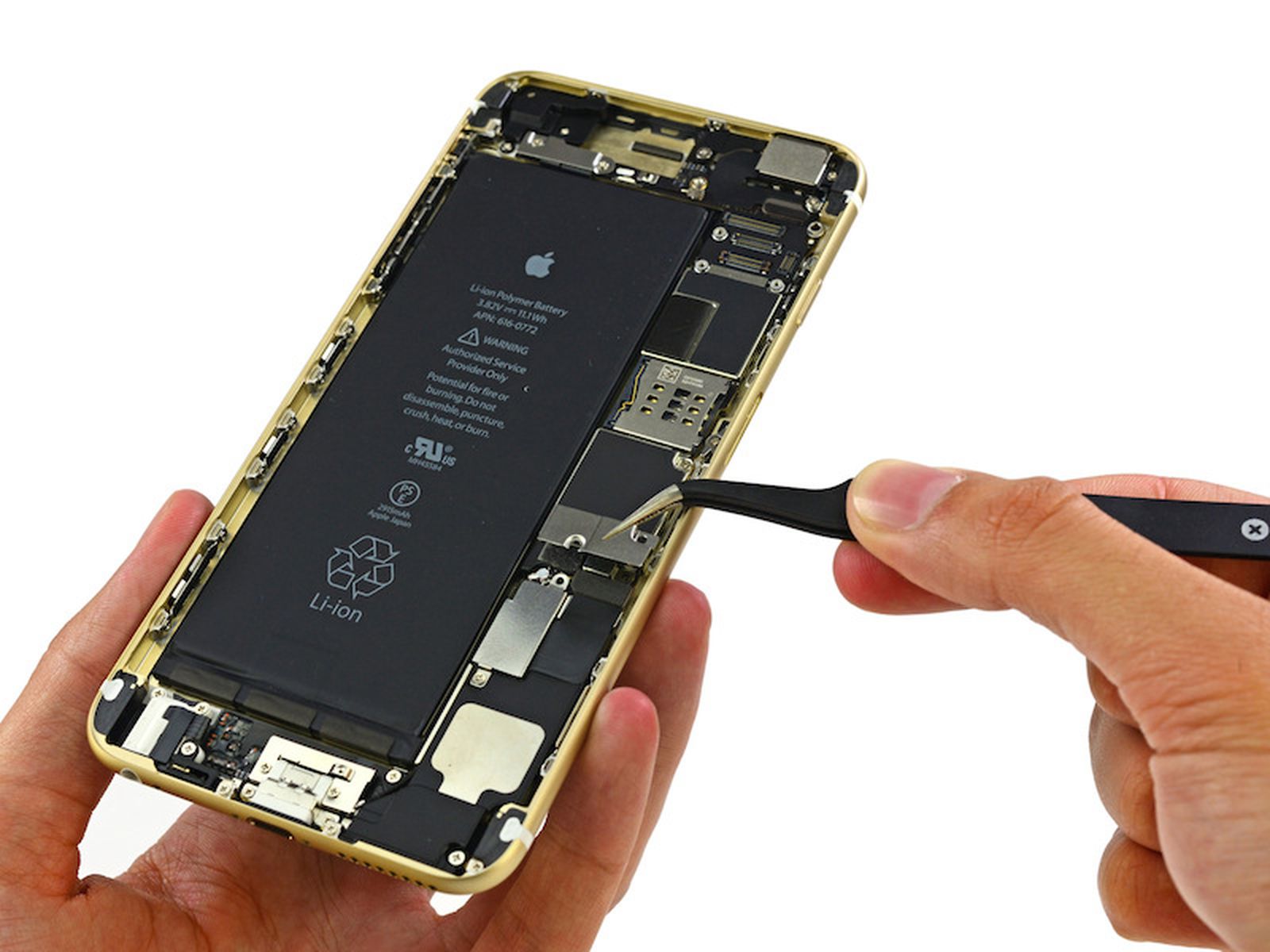 Lille bitte labyrint på den anden side, iPhone 6 Plus Teardown: Twice as Big a Battery as iPhone 5s [Update: 1 GB  RAM Confirmed] - MacRumors