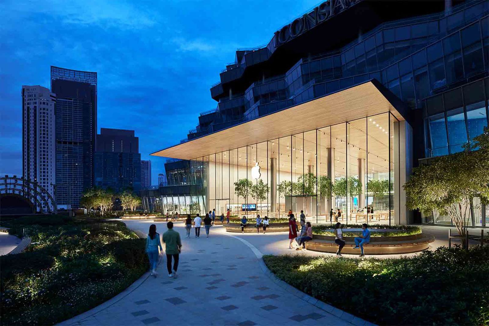apple-bangkok_store-opening-
