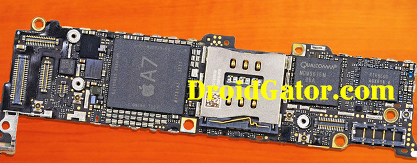 Faked Photo of 'iPhone 5S Logic Board' With A7 Chip Making the Rounds