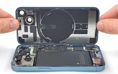 iPhone 14 Opens From Back