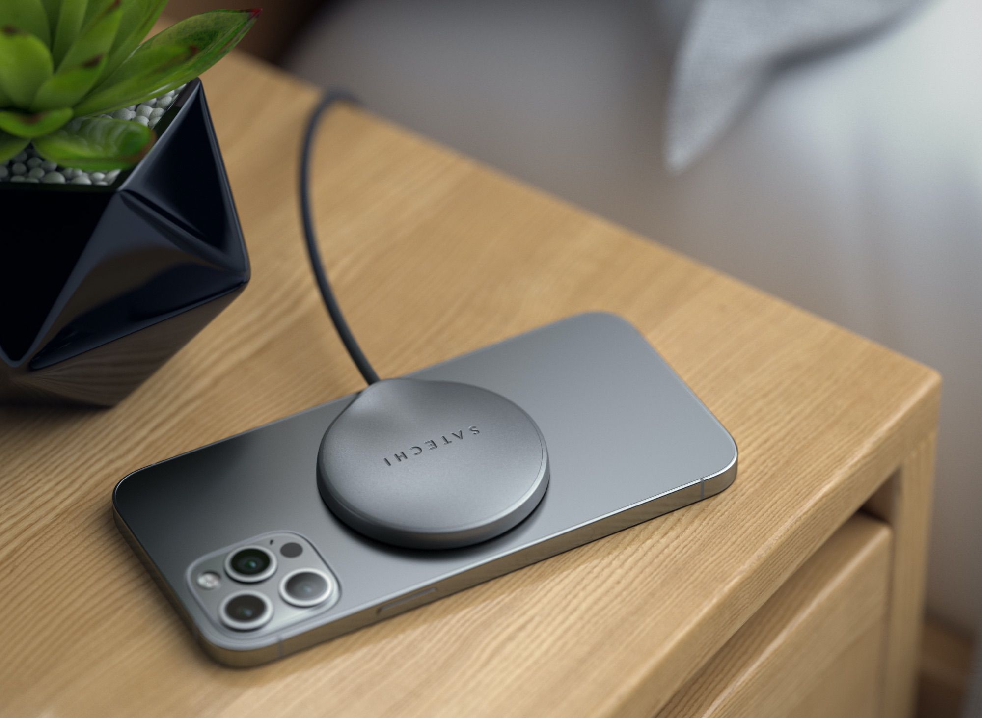 photo of Satechi Debuts Magnetic Wireless Charger for iPhone 12 Models image