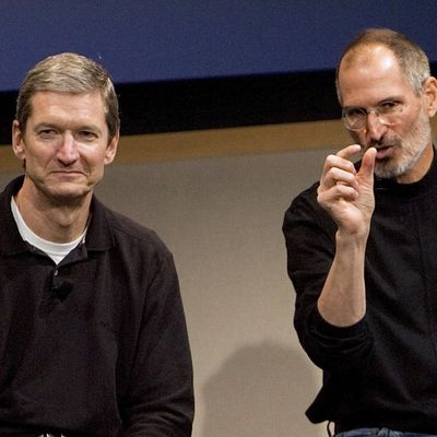 tim cook steve jobs side by side