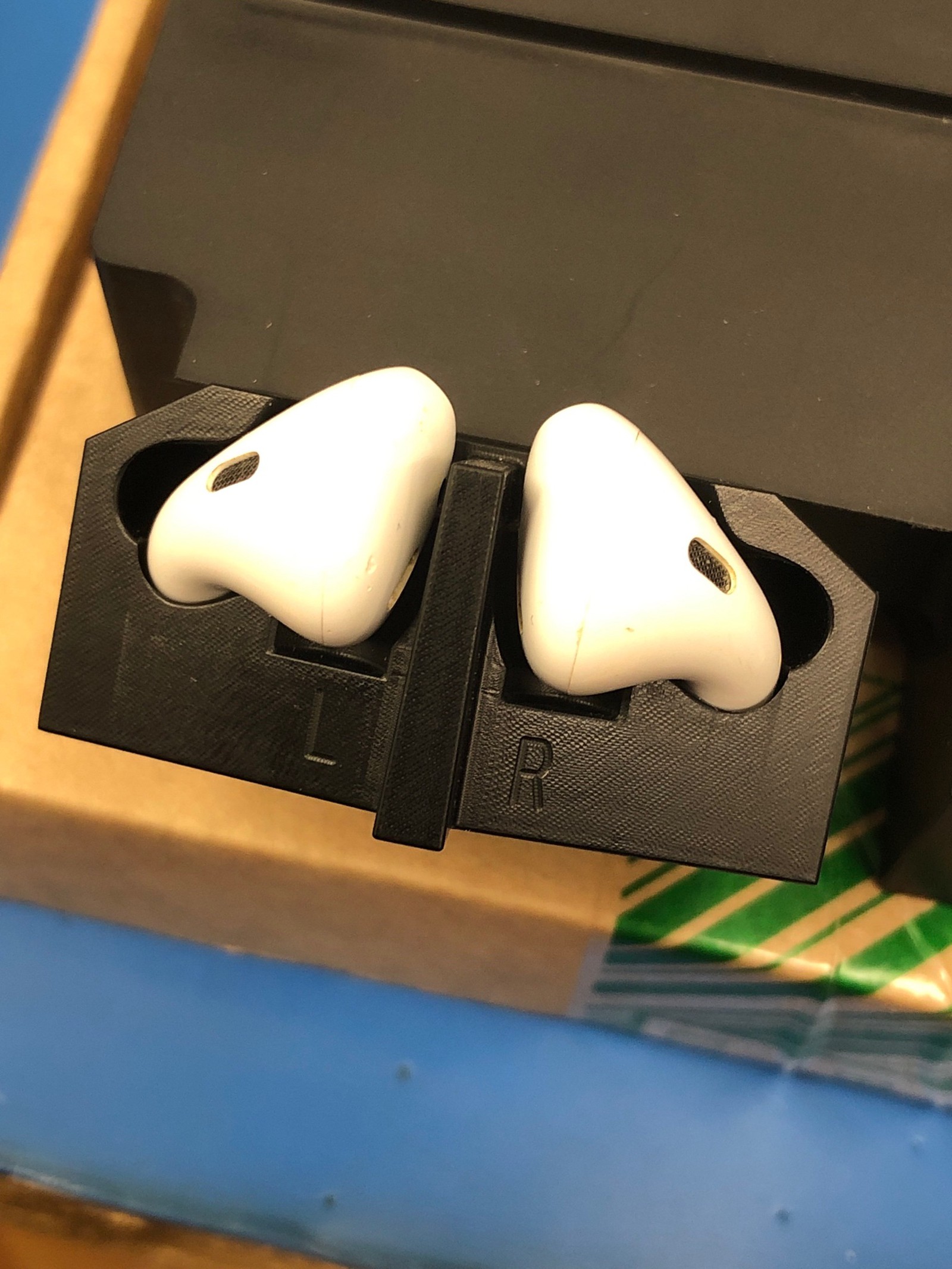 Images of Supposed AirPods Diagnosis Tool Shared Online - MacRumors