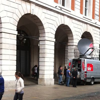 covent garden satellite truck