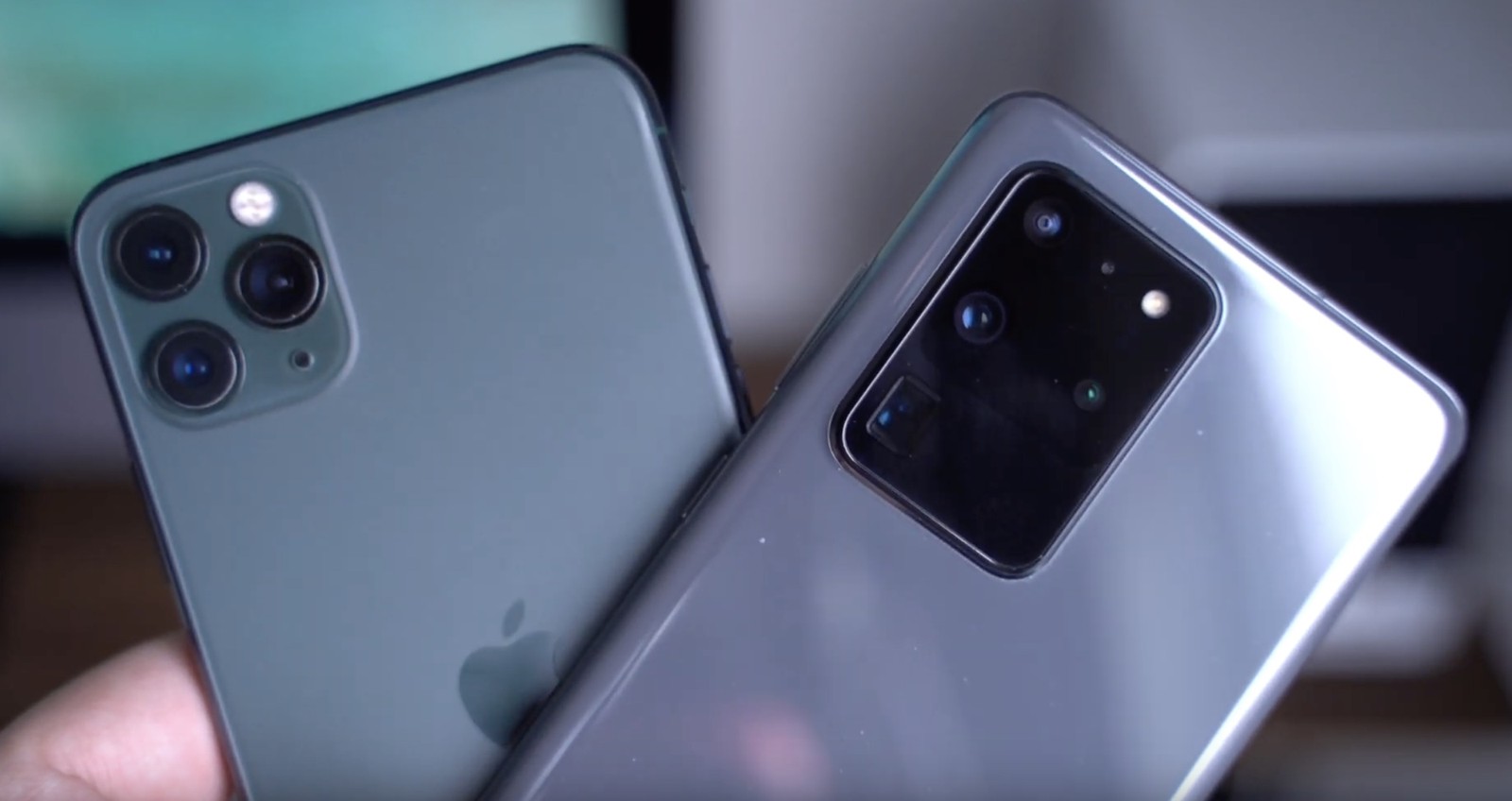 iphone 11 pro max v samsung s20 plus