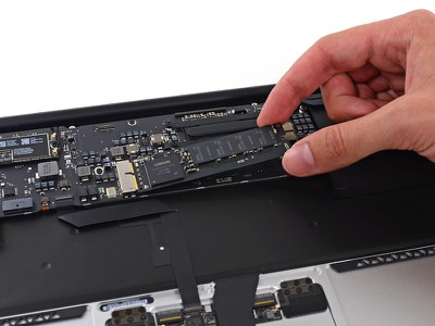 Teardown Of New Mid 13 Macbook Air Reveals Smaller Ssd Increased Battery Capacity Macrumors