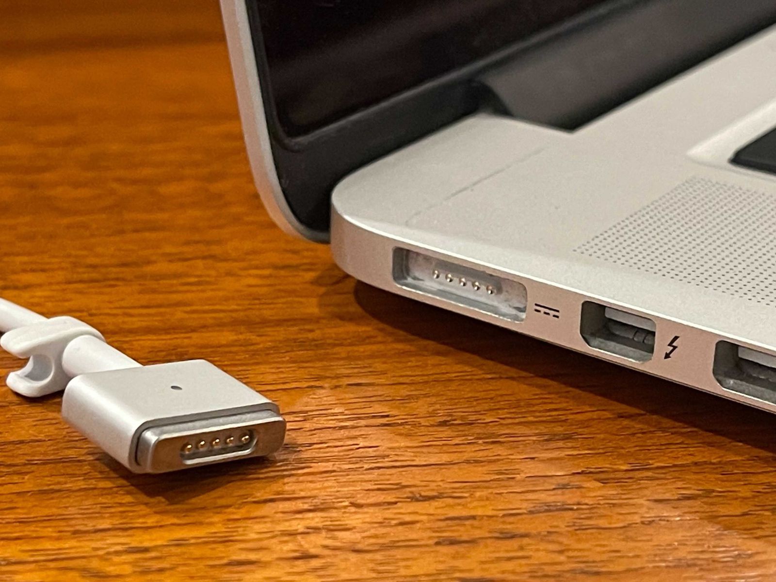 MagSafe is Coming Back to the Mac: A Look Back at Apple's Original Magnetic  Charging Technology - MacRumors