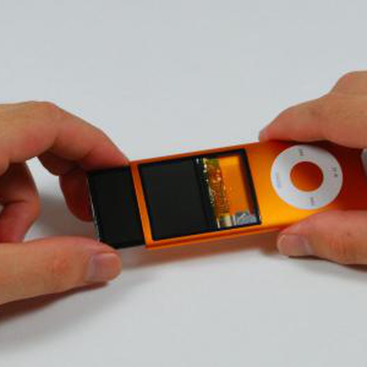 Belangrijk nieuws Wieg Demonteer iPod Nano, Touch Disassembled. iPod Touch has a Bluetooth Chip. - MacRumors