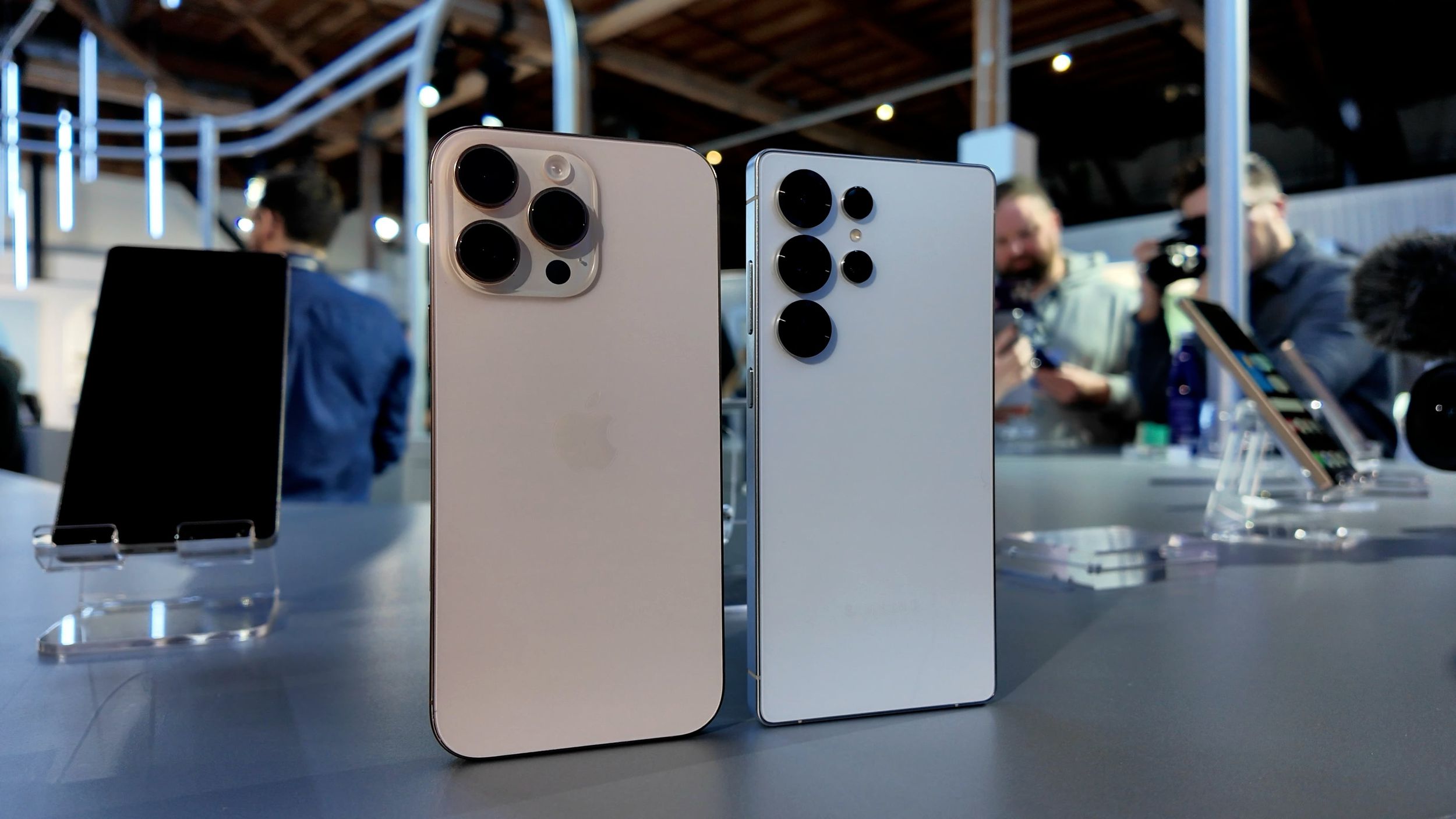 PreOrder Discounts Arrive for Samsung's New Galaxy S25 Smartphones