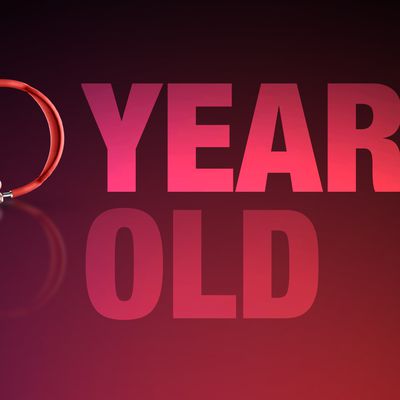 AirPods Max 3 Years Feature 1 Red