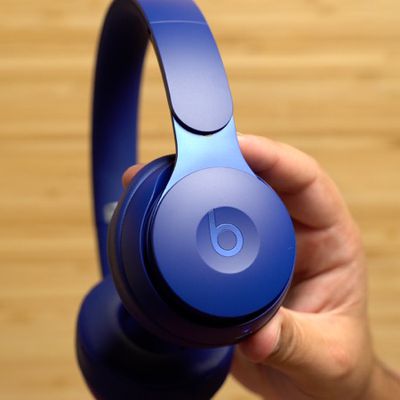 beats solo pro hands on 1