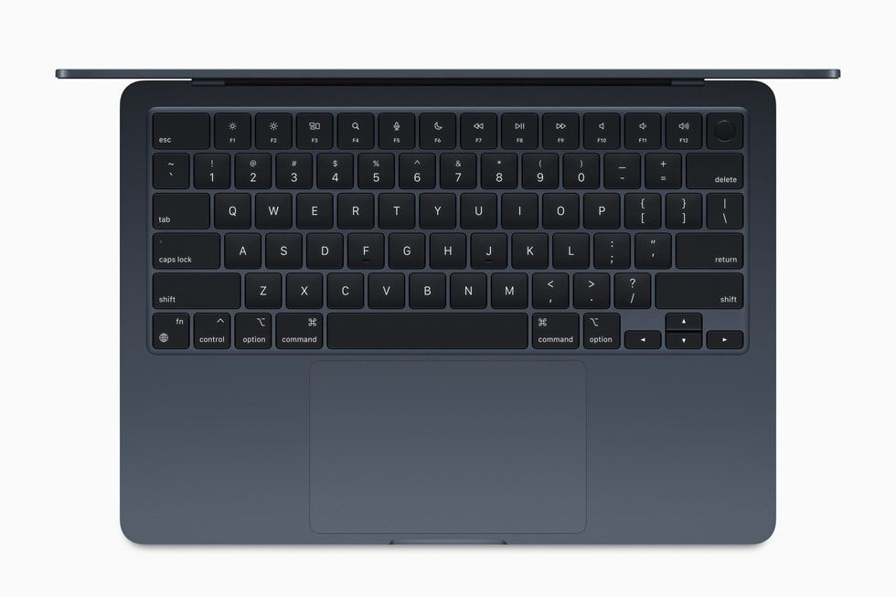 15 inch macbook air display production image
