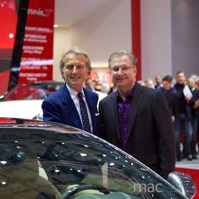 joswiak ferrari carplay