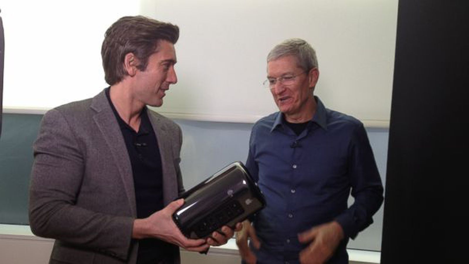 Tim Cook Actor Tim Cook Speaks With ABC News About Thirtieth Anniversary of Macintosh ...