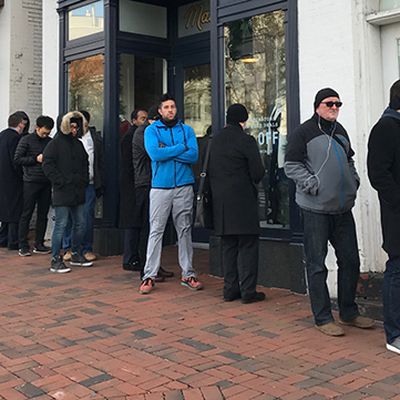 airpods line washington