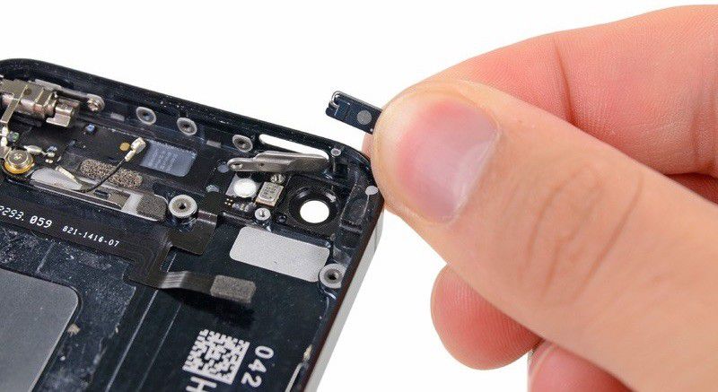 Apple Extends iPhone 5 Sleep/Wake Button Replacement Program Until 2016 ...