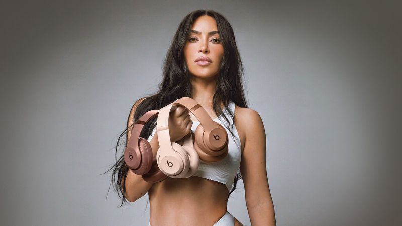 Η Beats και η Kim Kardashian συνεργάζονται για τα νέα Beats Studio Pro Colors