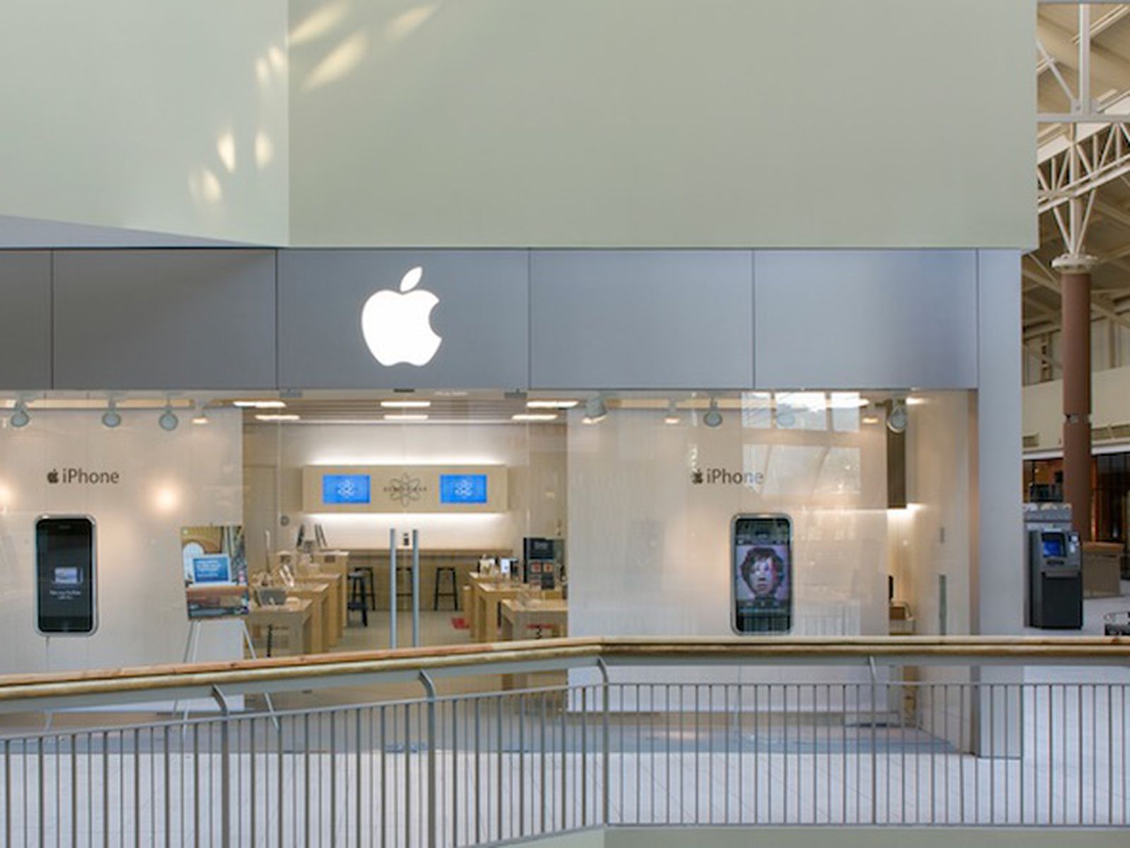 Apple Retail Update Danbury Store Closes for Next Generation