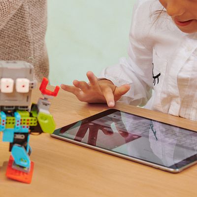 apple intl womens day