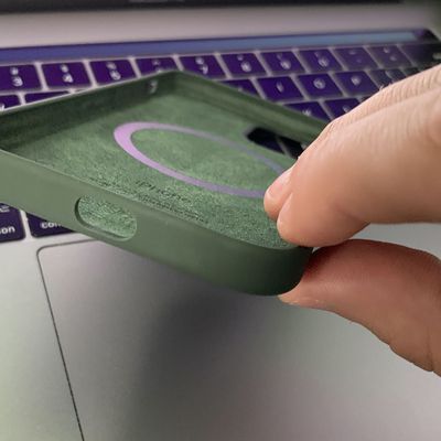 nospeakerholesiphone12case1