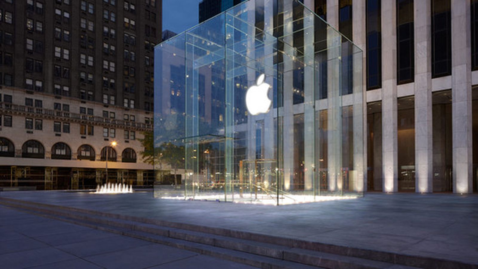 Inside Apple Fifth Avenue: Iconic retail design above and below the surface