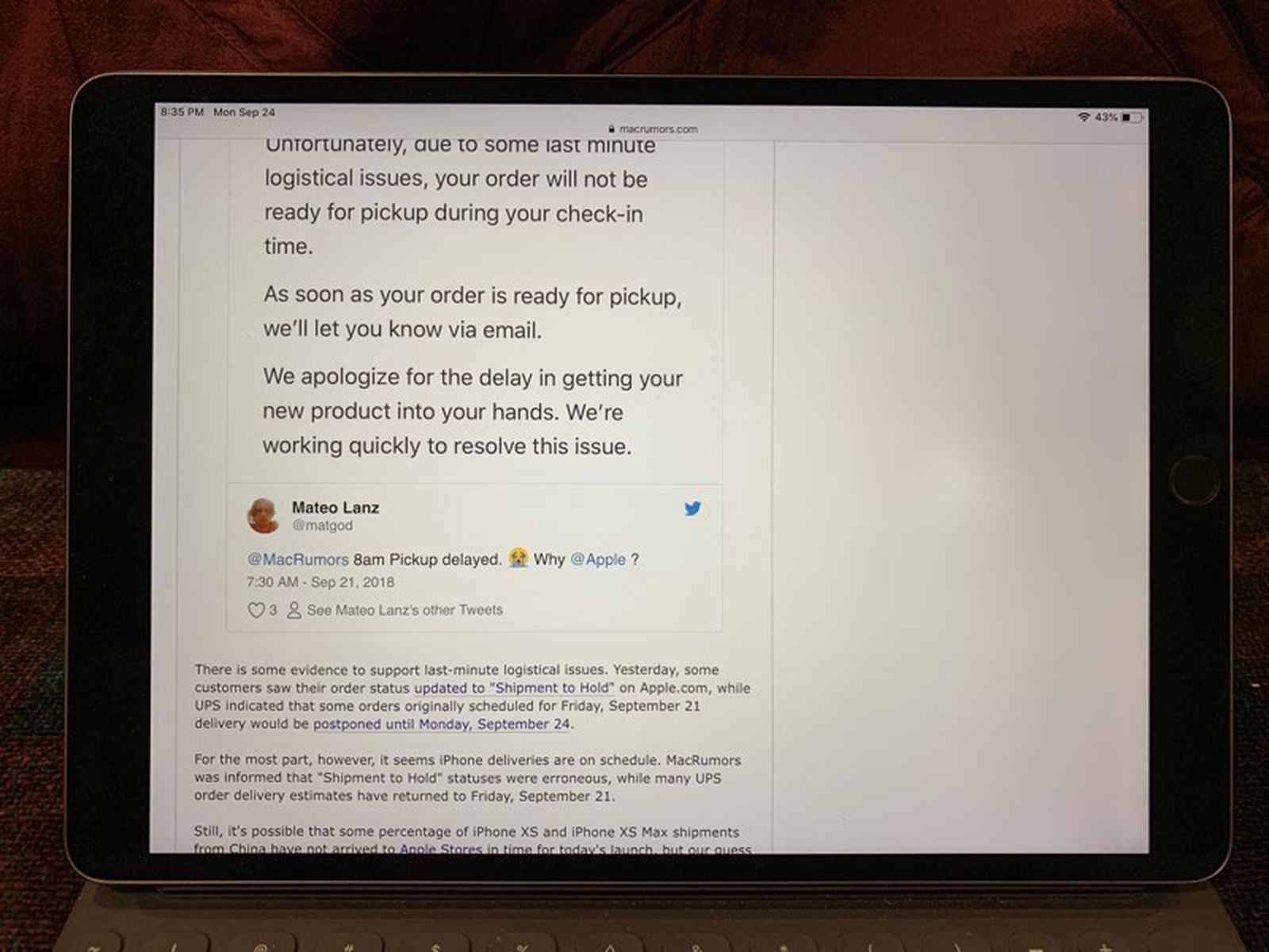 Some 2017 10.5-Inch and 12.9-Inch iPad Pro Displays Suffering From Bright Spot Above Home Button