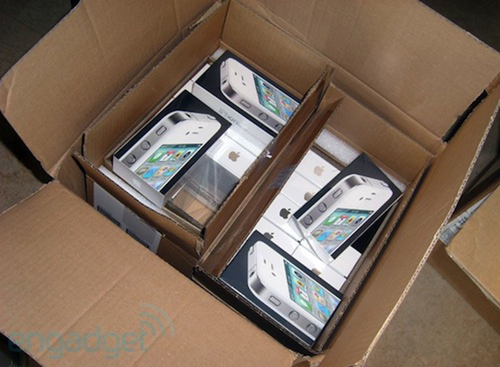 Preparations for White iPhone 4 Launch Continue MacRumors
